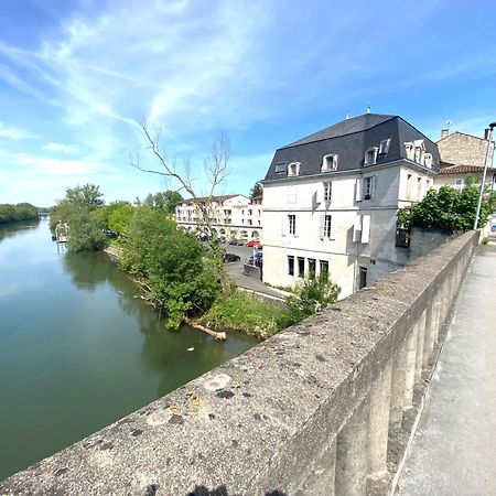 Confortable T2 sur les rives de la Charente Angoulême Extérieur photo